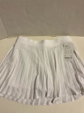 Athleta Match Point High Rise Pleated Lasercut Classic White Tennis Skort Size M